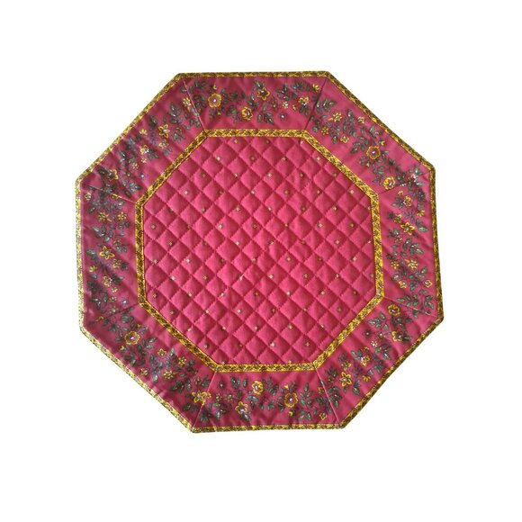 Set 4 Tissus Toselli Quilted Octagon Placemats Dark Red Floral Design 14" NOS - Picture 3 of 9